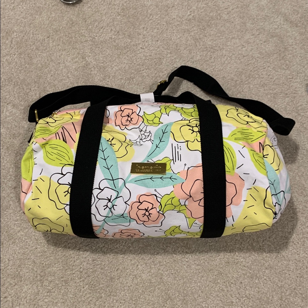 BENEFIT San Francisco Canvas Multi Print Logo Zip Duffle Bag Weekender NWOT